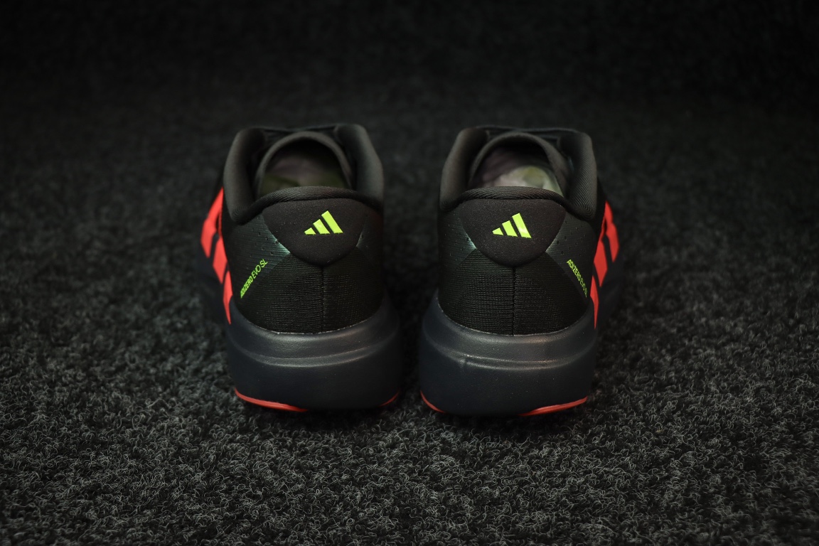 
AD Adizero Eva SL 阿迪达斯马拉松竞速跑鞋 黑红
货号：JR3414
尺码：36 36