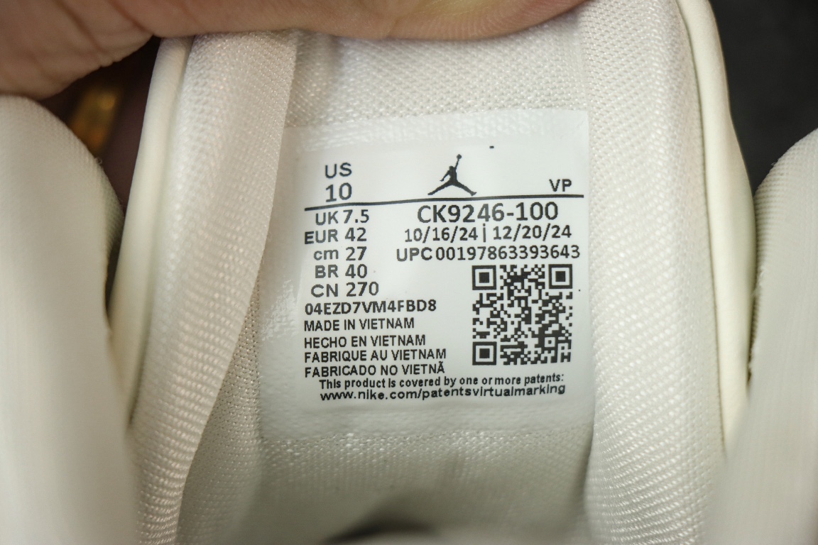 
OG纯原 Air Jordan AJ3 Retro 白灰液态银 
货号CK9246-100 
尺码：3