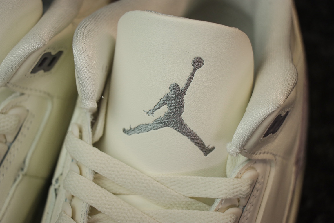 
OG纯原 Air Jordan AJ3 Retro 白灰液态银 
货号CK9246-100 
尺码：3