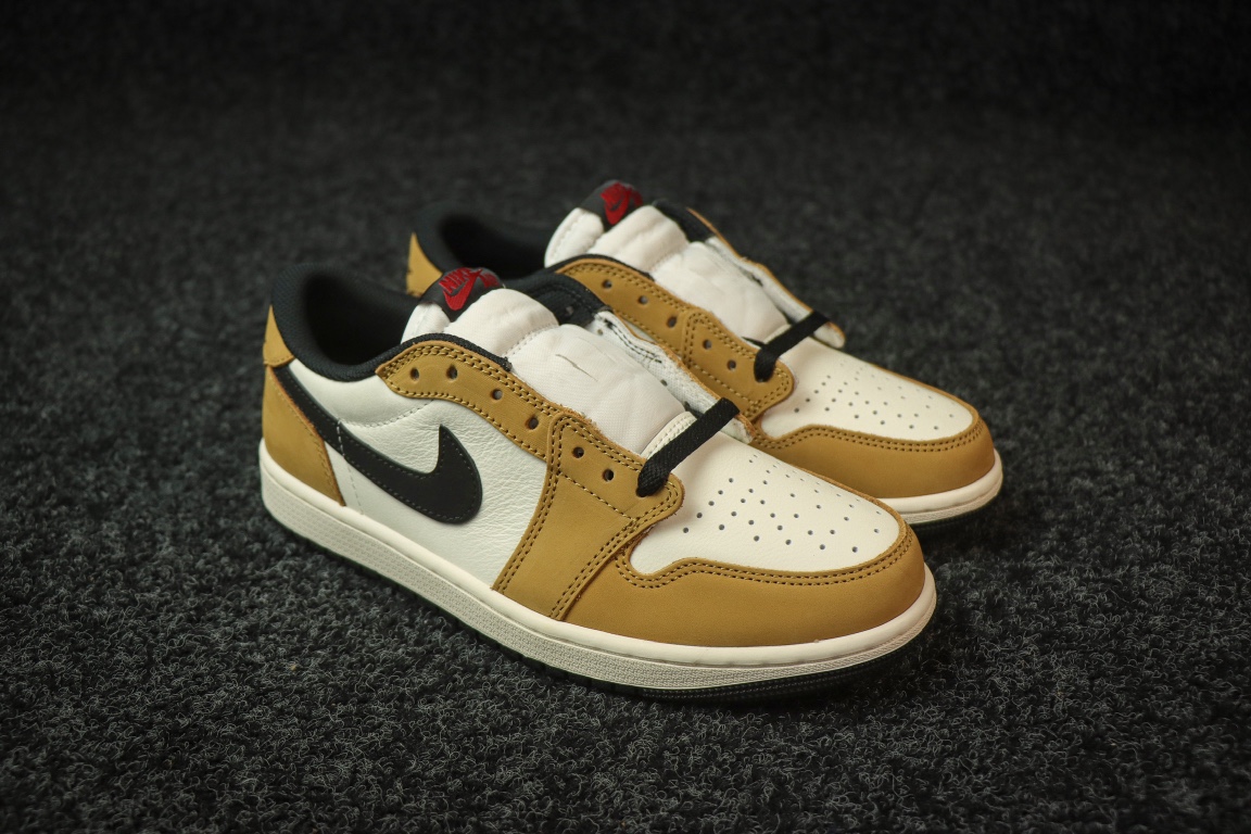 
DG版本 AJ1低帮OG款新秀
货号：CZ0790-107！
SIZE：40 40.5 41 42 4