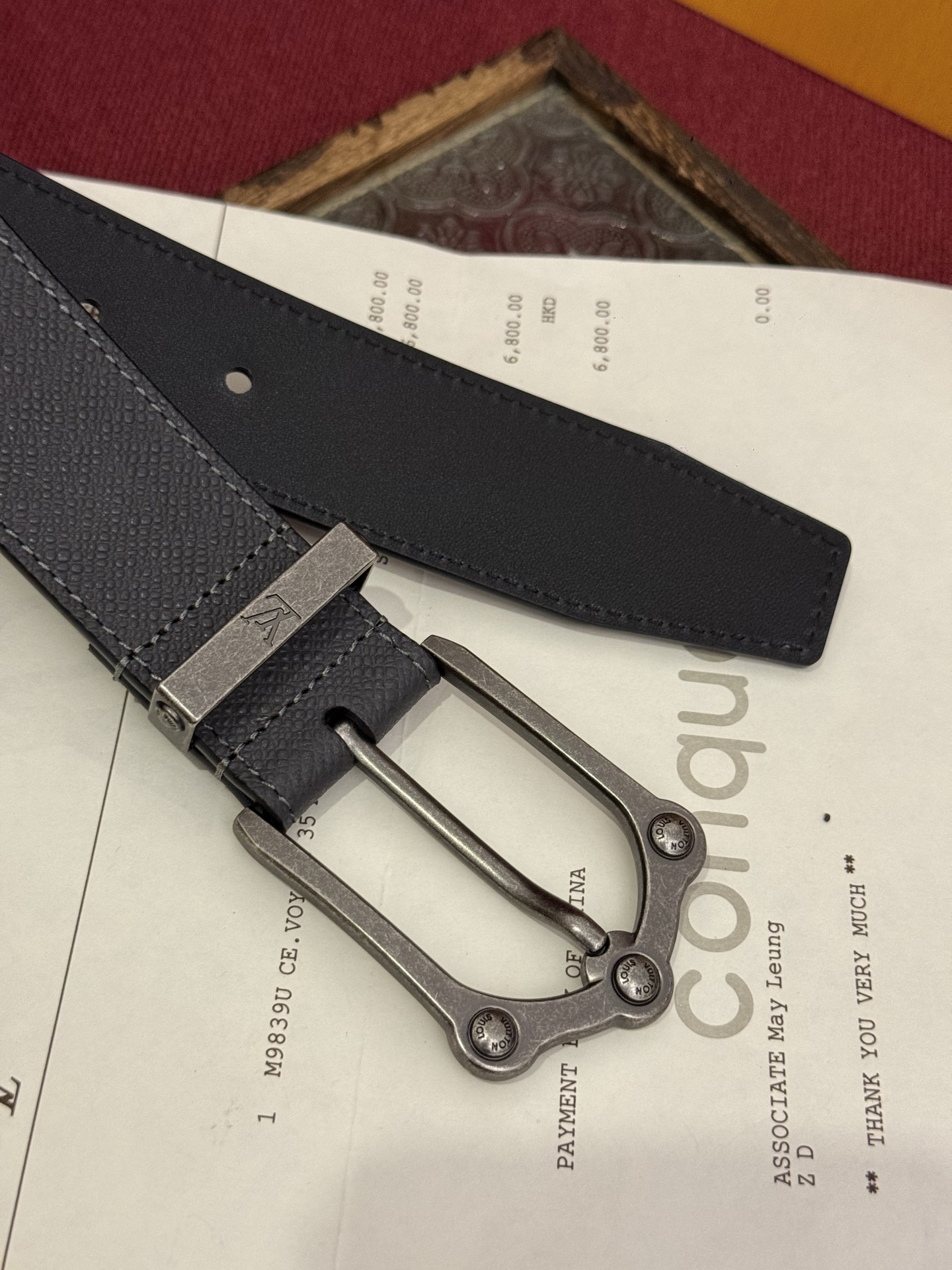 The Frog 3.5mm Reversible Belt in Crocodile是一款优雅且富有感