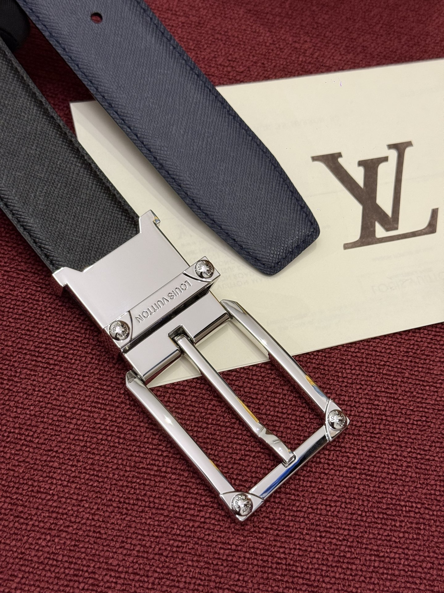 Louis Vuitton Men Taurillon Leather Belt