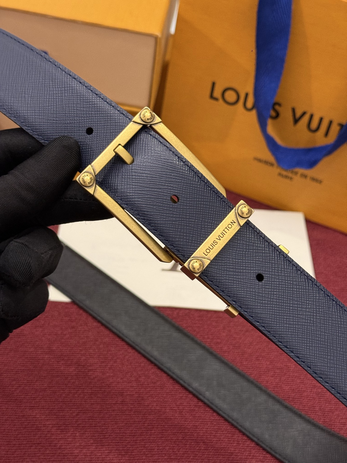 Louis Vuitton Men Taurillon Leather Belt