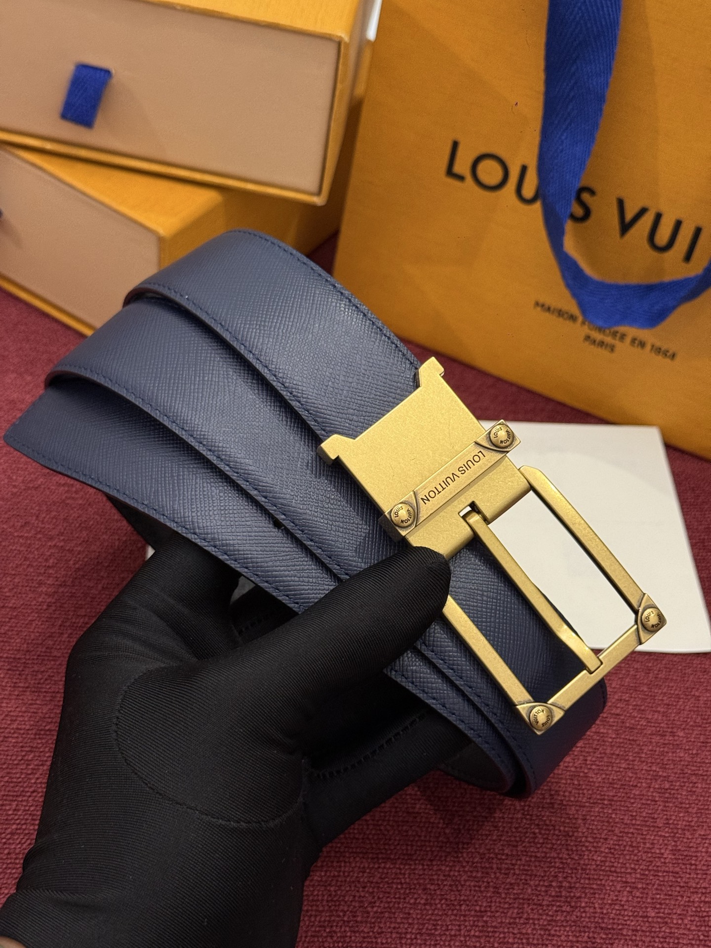 Louis Vuitton Men Taurillon Leather Belt