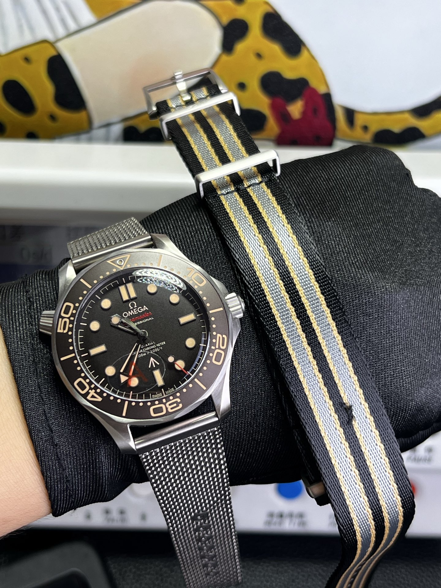 NO:945537,VS Omega No Time to Die,,omega19860909VS 欧米茄 无暇赴死,,omega,Watch