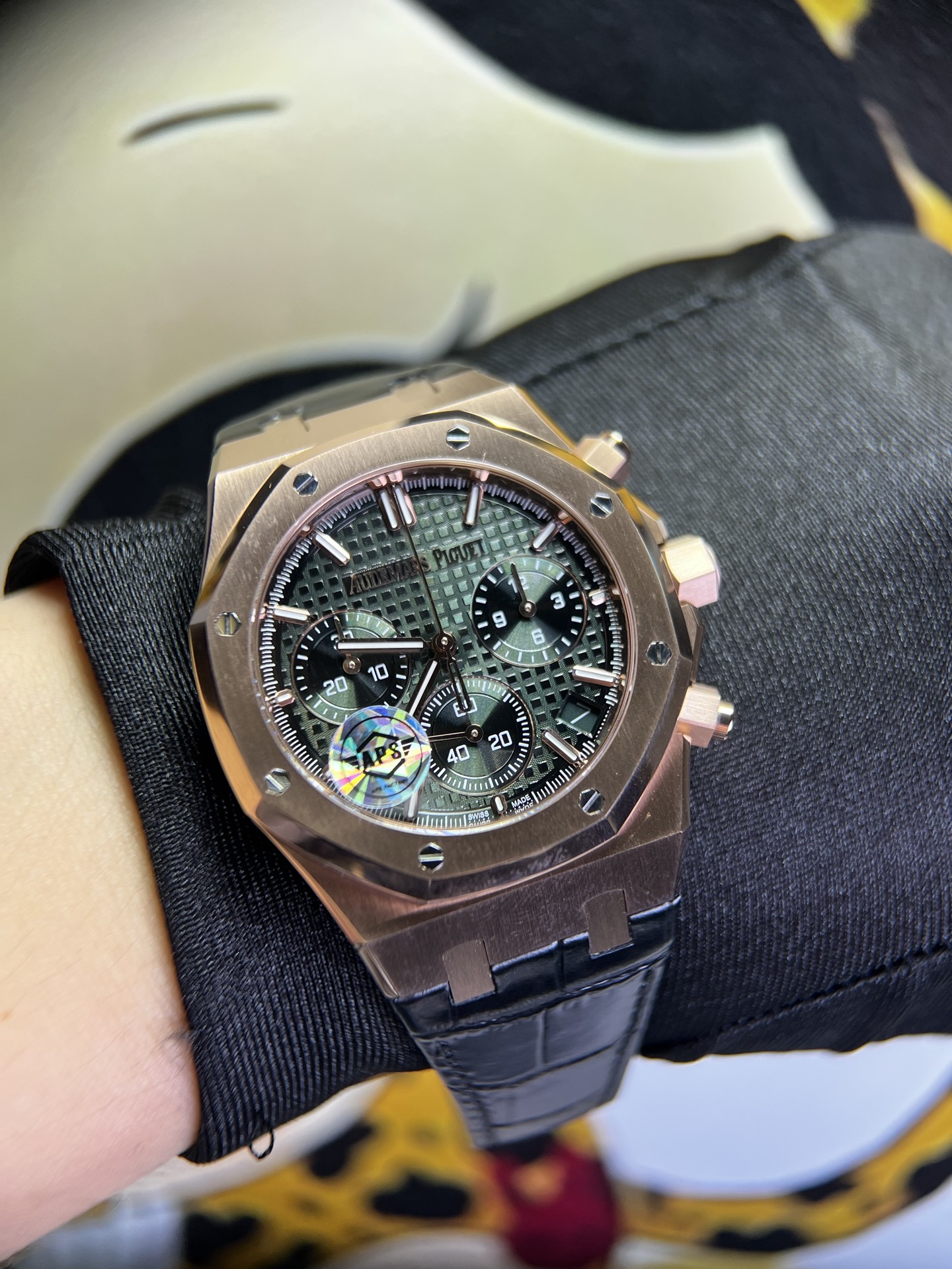 NO:945676,AS 26240 rose gold green surface,19860909AS 26240 玫瑰金绿面,,Watch