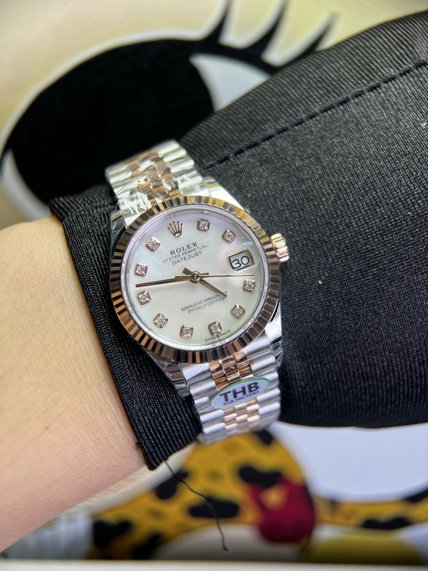 NO:945772,THB log 31mm mother-of-pearl surface,19860909THB 日志31mm 贝母面,,Watch