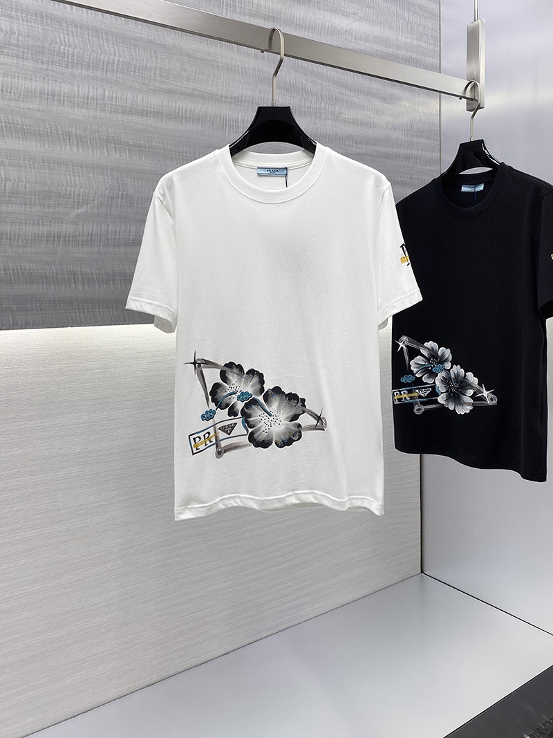 Prada Clothing T-Shirt Black White Spring/Summer Collection Fashion Short Sleeve