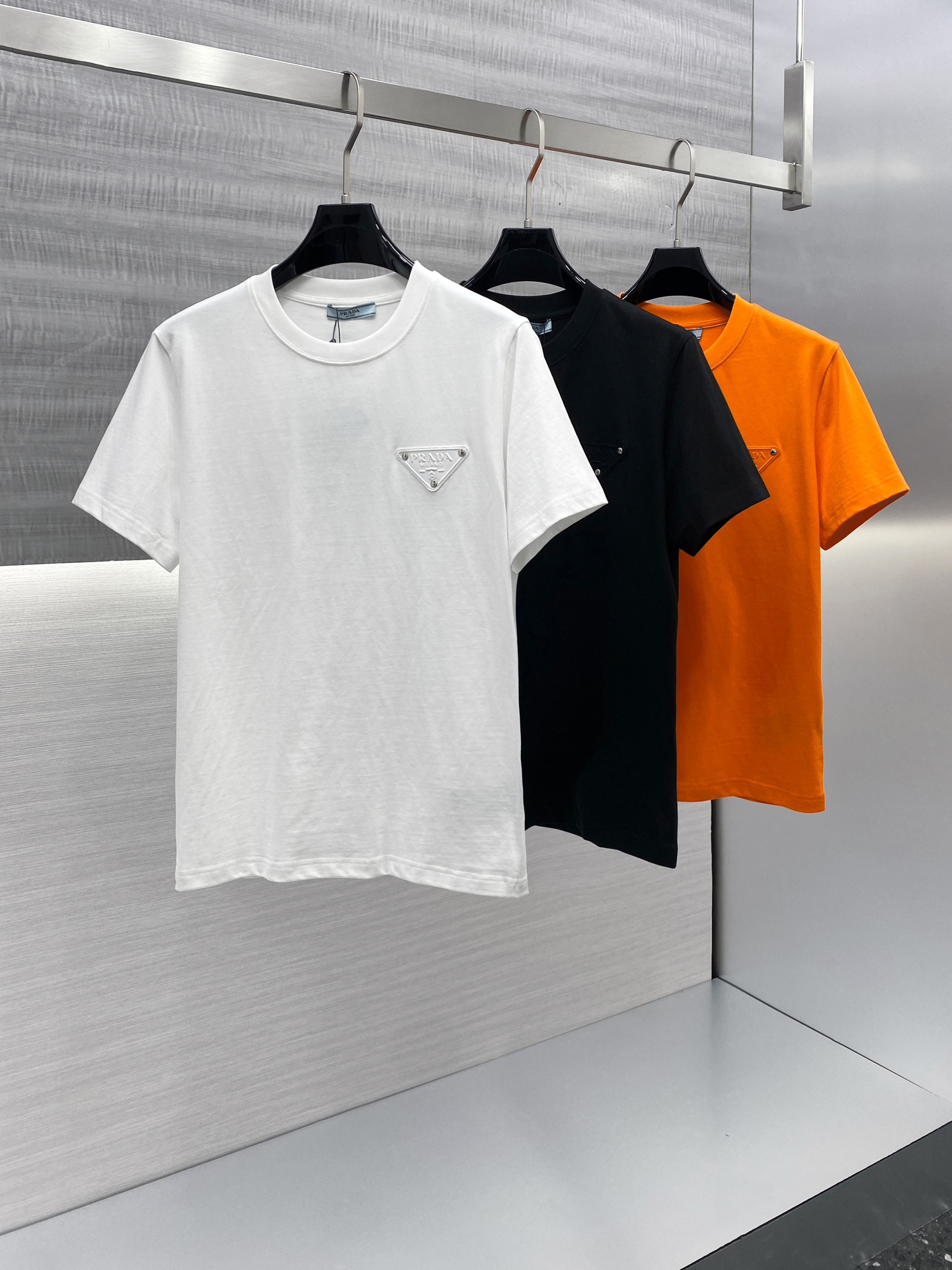 Prada Clothing T-Shirt Spring/Summer Collection Fashion Short Sleeve