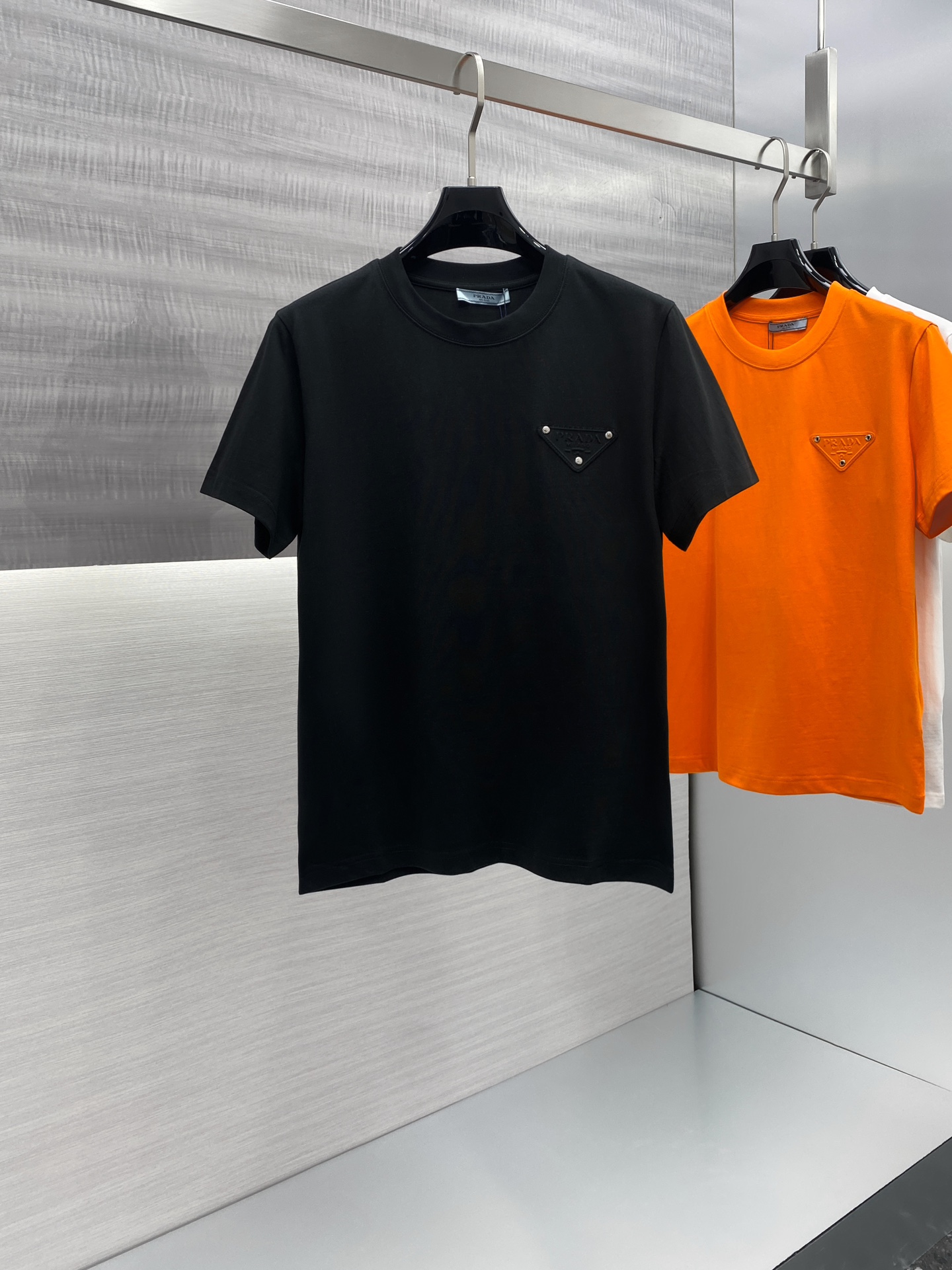 Prada Clothing T-Shirt Spring/Summer Collection Fashion Short Sleeve