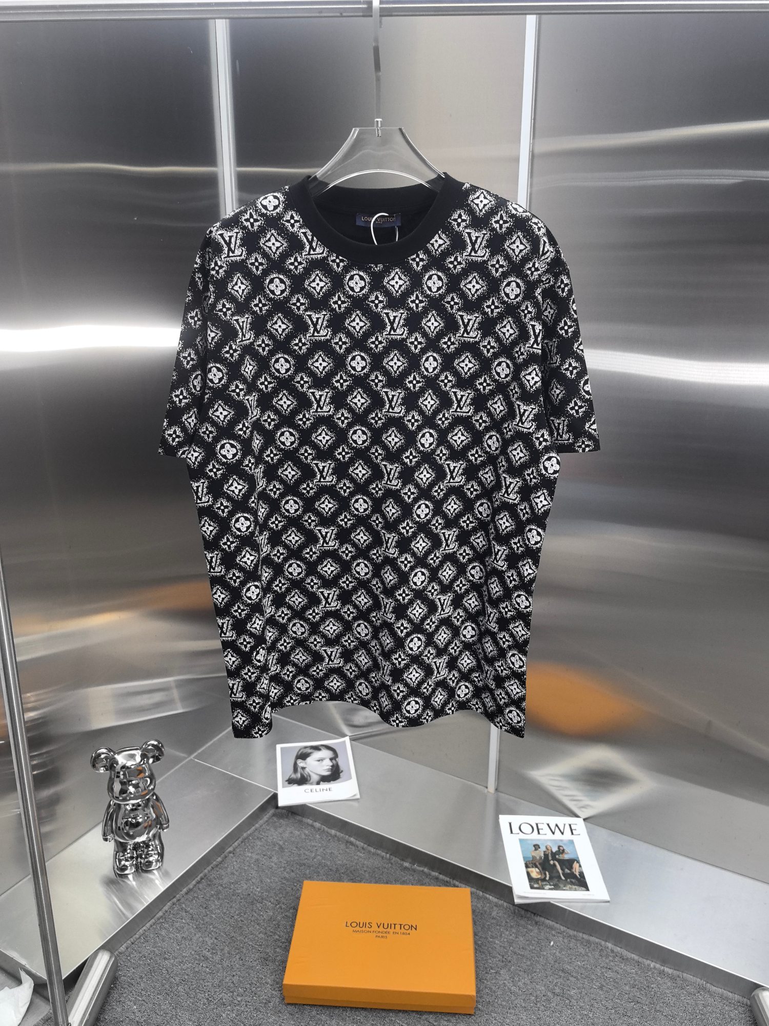 Louis Vuitton 25SS Monogram Short Sleeve Cotton T-Shirt for Men and Women 2 a1744647674652 7361