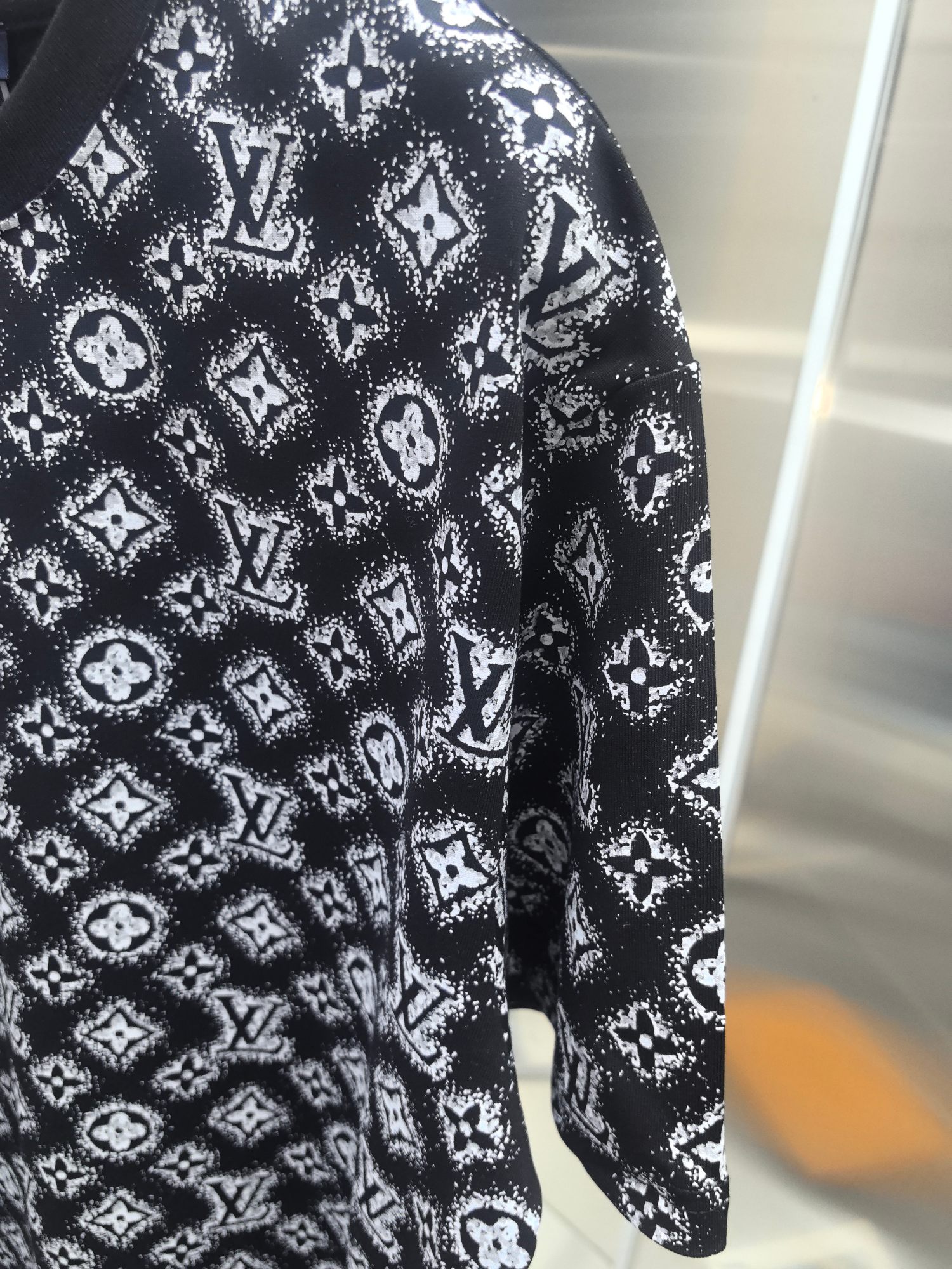 Louis Vuitton 25SS Monogram Short Sleeve Cotton T-Shirt for Men and Women 6 a1744647674981 6450
