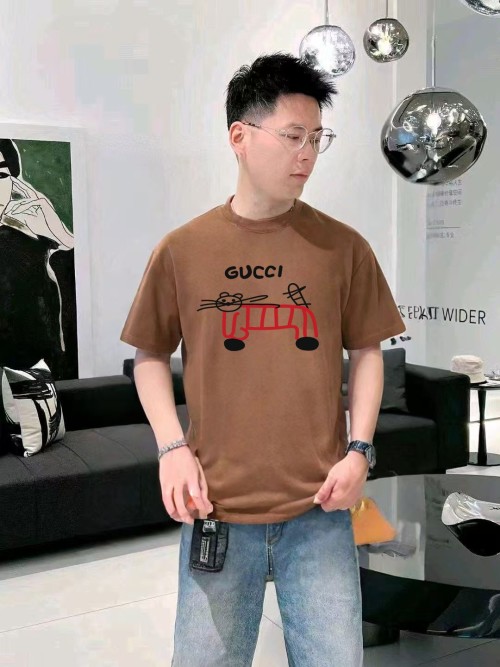 Gucci 25SS Designer Graphic Print Crew Neck Short Sleeve T-Shirt 1 Gucci 25SS Designer Graphic Print Crew Neck Short Sleeve T-Shirt