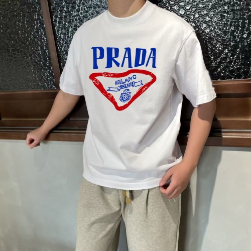 Prada 25SS Designer T-Shirt: Stylish Cotton Tee for Men and Women 1 Prada 25SS Designer T-Shirt: Stylish Cotton Tee for Men and Women