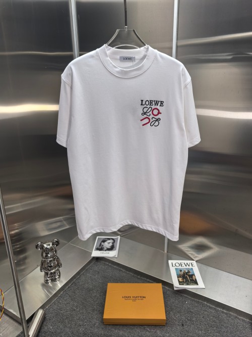 T-shirt Loewe brodé unisexe en coton double fil 300 g/m² - Confort et Style 1 T-shirt Loewe brodé unisexe en coton double fil 300 g/m² - Confort et Style