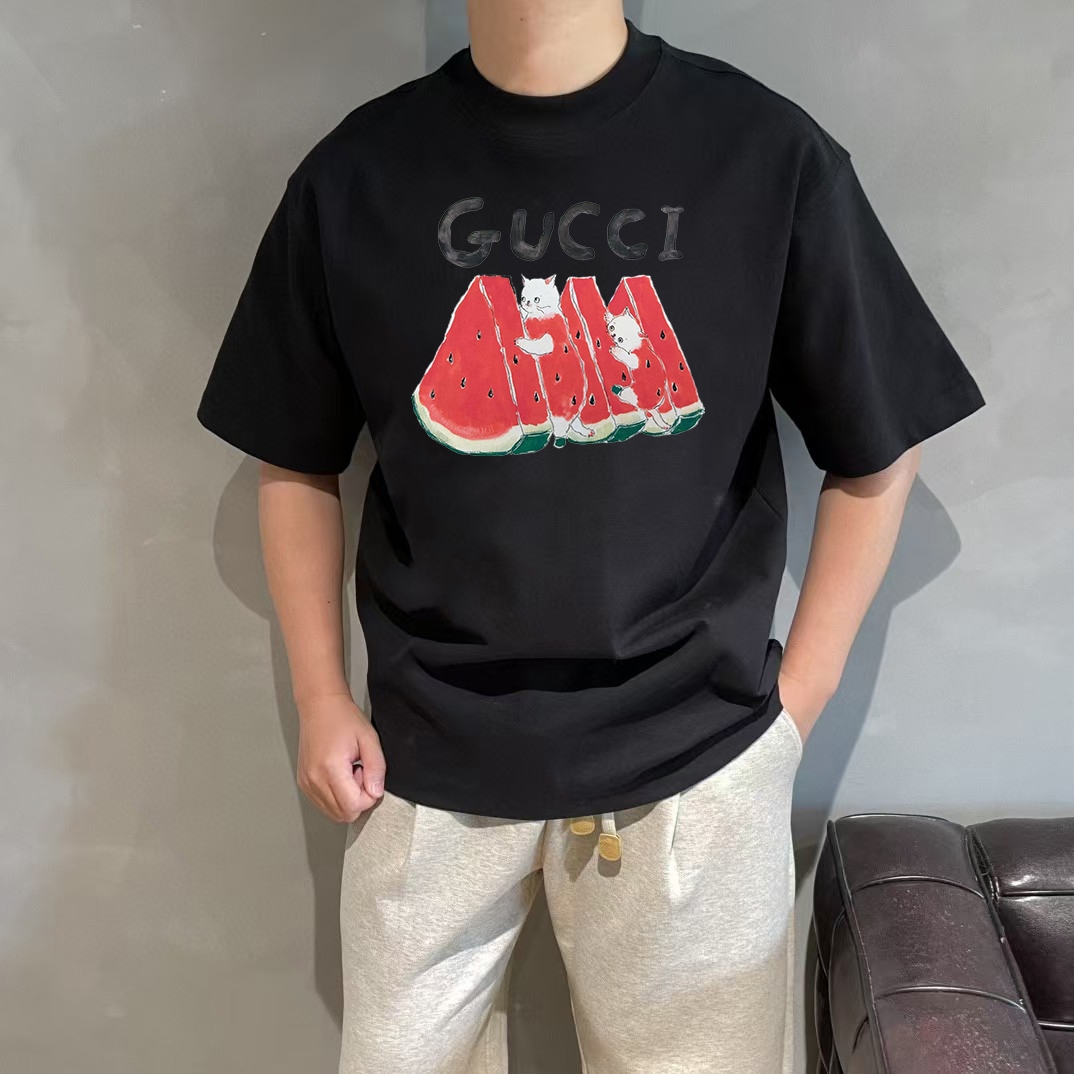 Gucci 25SS Designer Graphic Print Crew Neck T-Shirt - Unisex Essential 2 a1747143892963 2350