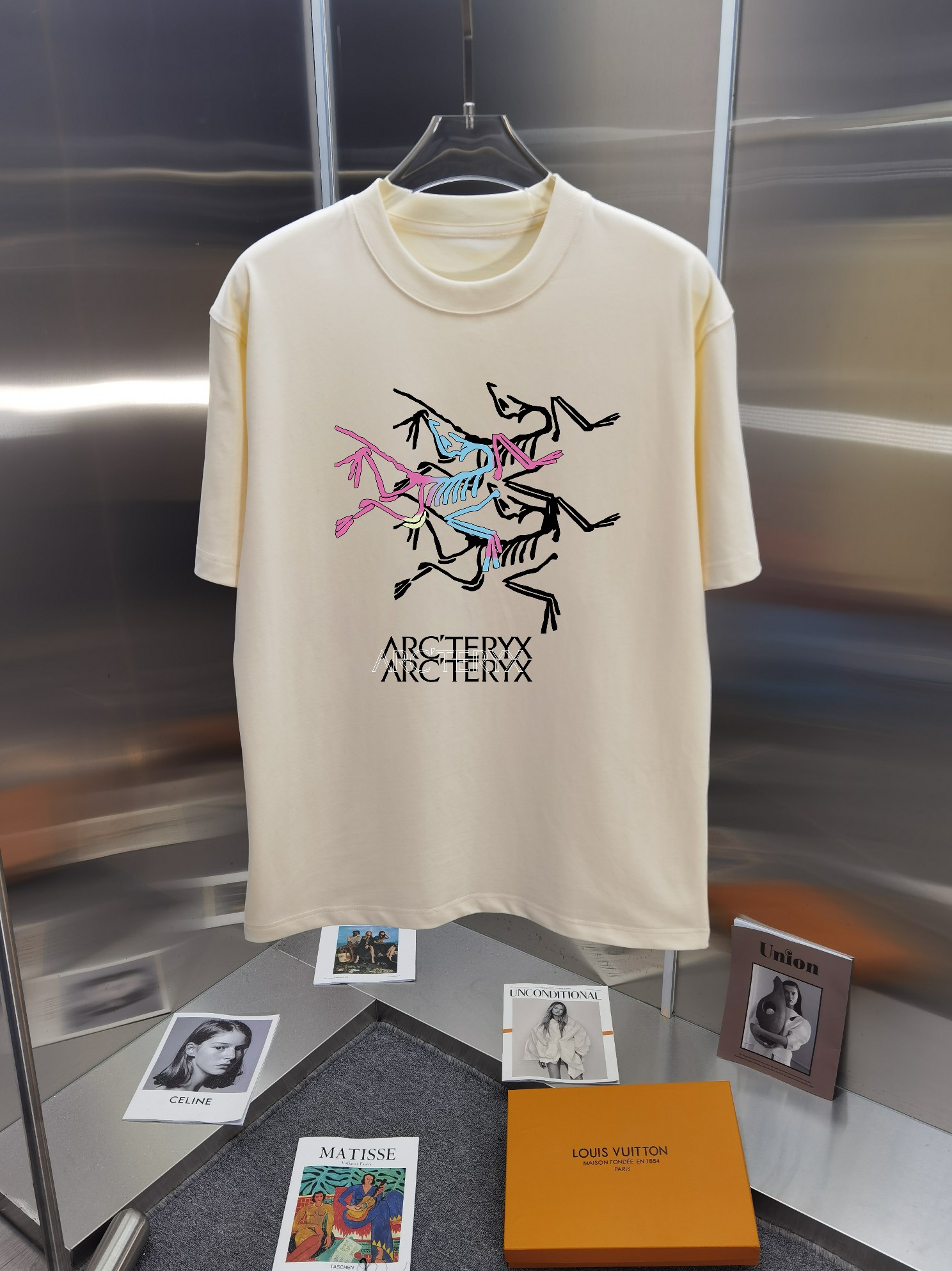 Arc'teryx 25ss Designer Graphic Print Crew Neck Short Sleeve T-Shirt 5 a1747221824903 4766