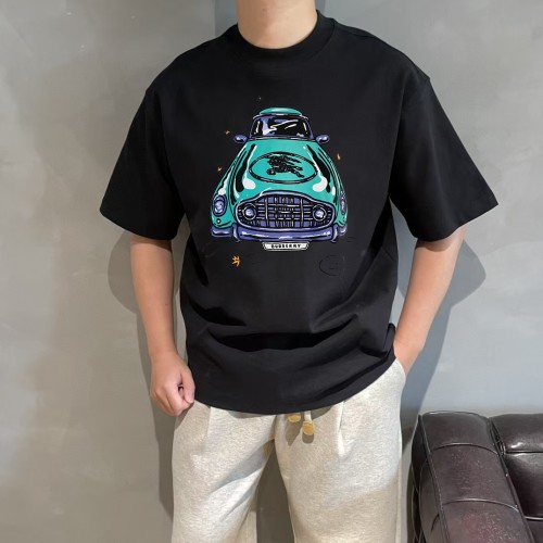 Burberry 25SS Graphic Print Crew Neck Short Sleeve T-Shirt - Unisex 1 Burberry 25SS Graphic Print Crew Neck Short Sleeve T-Shirt - Unisex