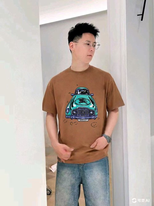 Burberry 25SS Designer Printed Crewneck T-Shirt - Comfortable & Stylish 1 Burberry 25SS Designer Printed Crewneck T-Shirt - Comfortable & Stylish