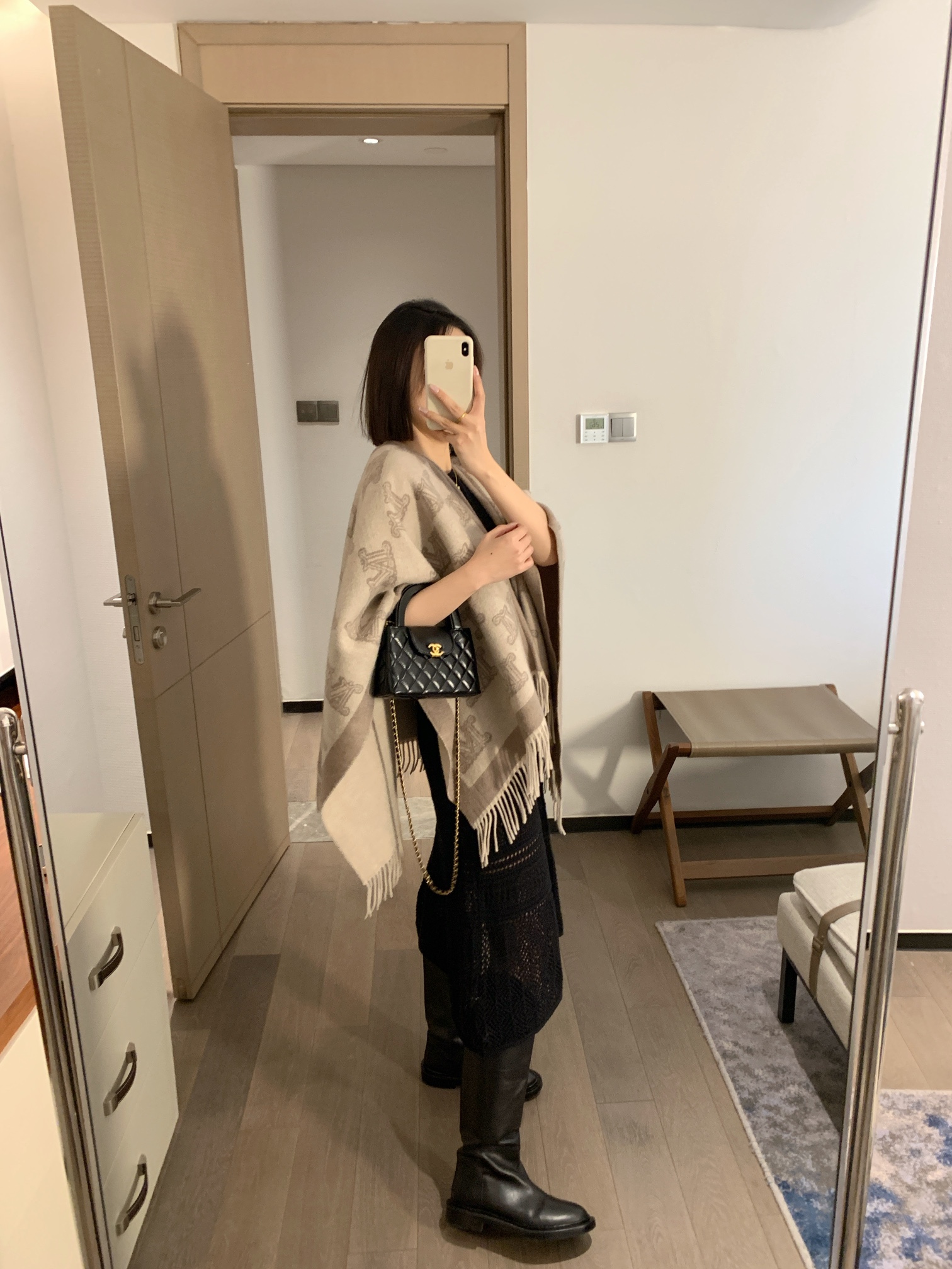无论搭配毛衣还是大衣都贼出圈 3