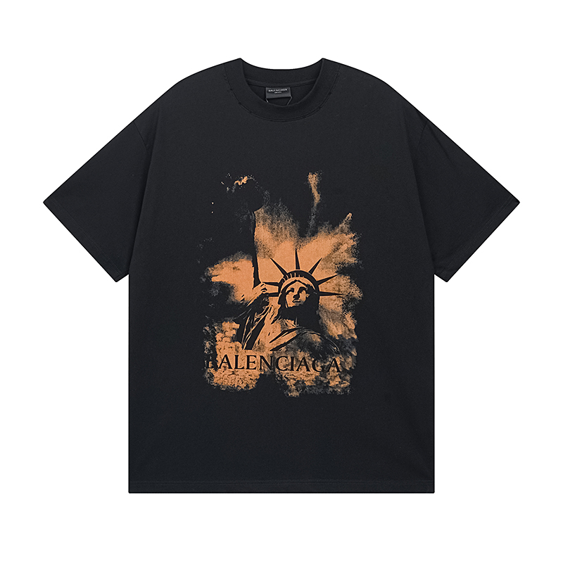 P85 细节图 【顶级版本.官网品质】 #BALENCIGA巴黎##巴黎25SS自由女神像直喷印花做旧短袖#官方原版一比一完美复刻 面料采用260g巴黎专用双纱高克重1比1双纱罗纹 舒适透气不变形 前幅采用进口康丽机直喷白癦印花工艺+成衣…
