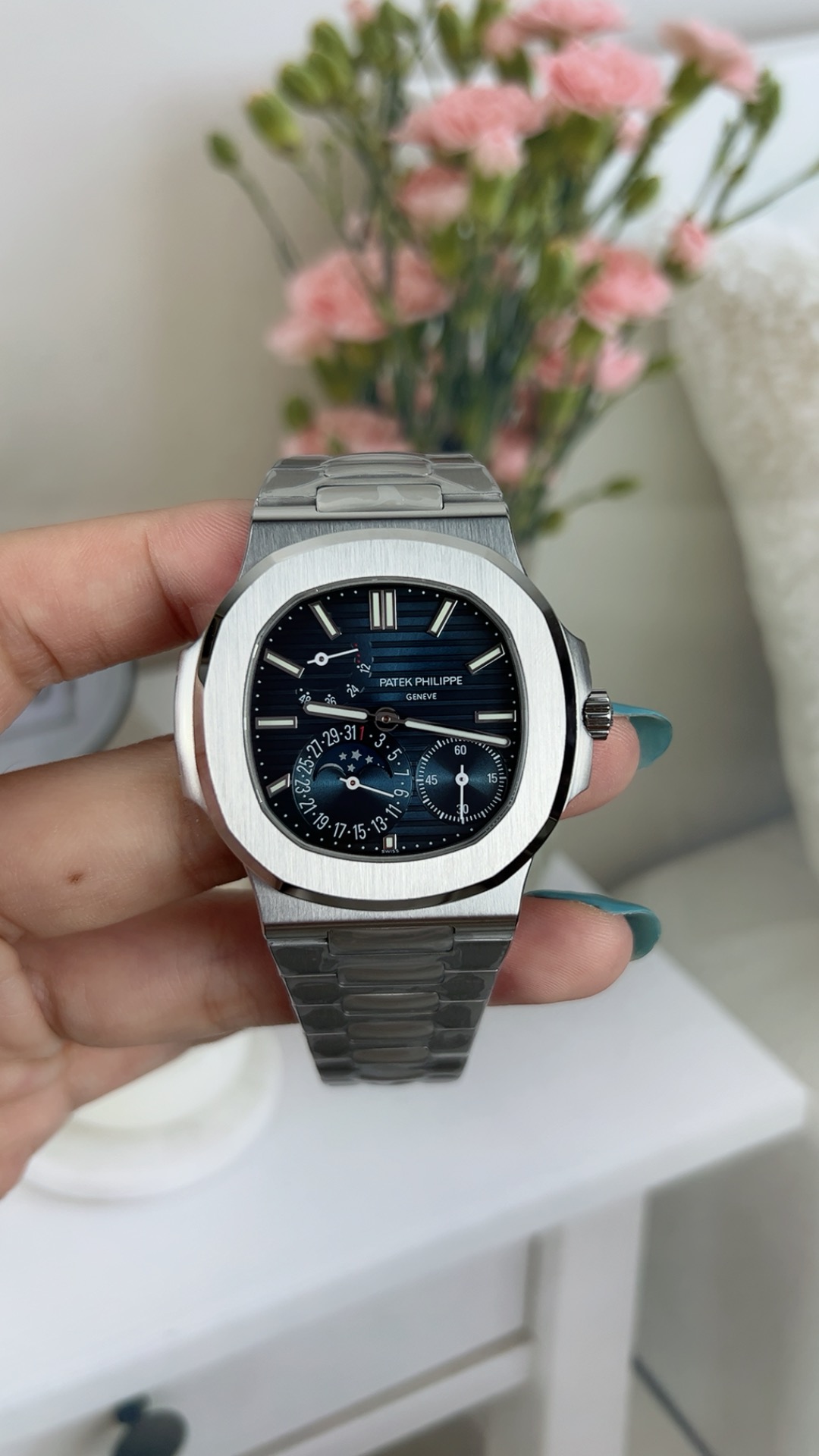 NO:541691,F Nautilus Overbearing President 5712,19860909F 鹦鹉螺霸道总裁5712,,Watch