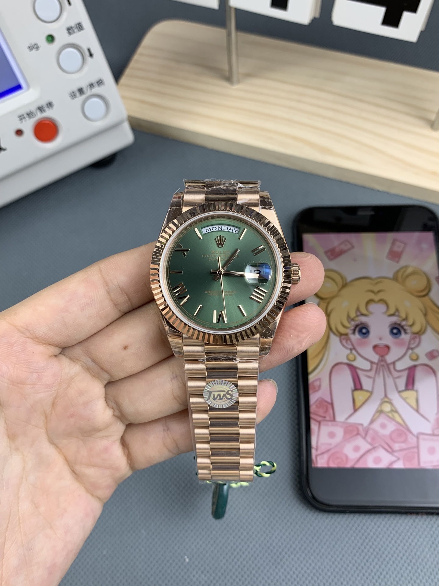 NO:553302,tws green roman noodles rose gold dd,19860909tws 绿色罗马面 玫瑰金 dd,,Watch