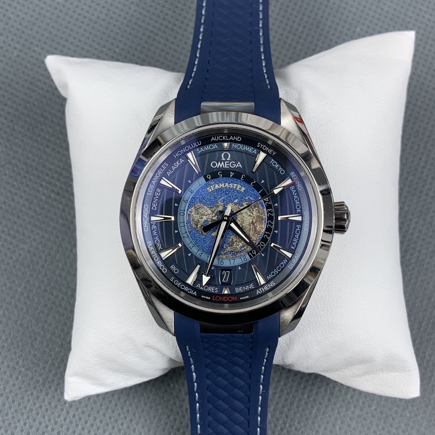 NO:641434,VS Universal Time Blue Glue,19860909VS 世界时 蓝胶,,Watch