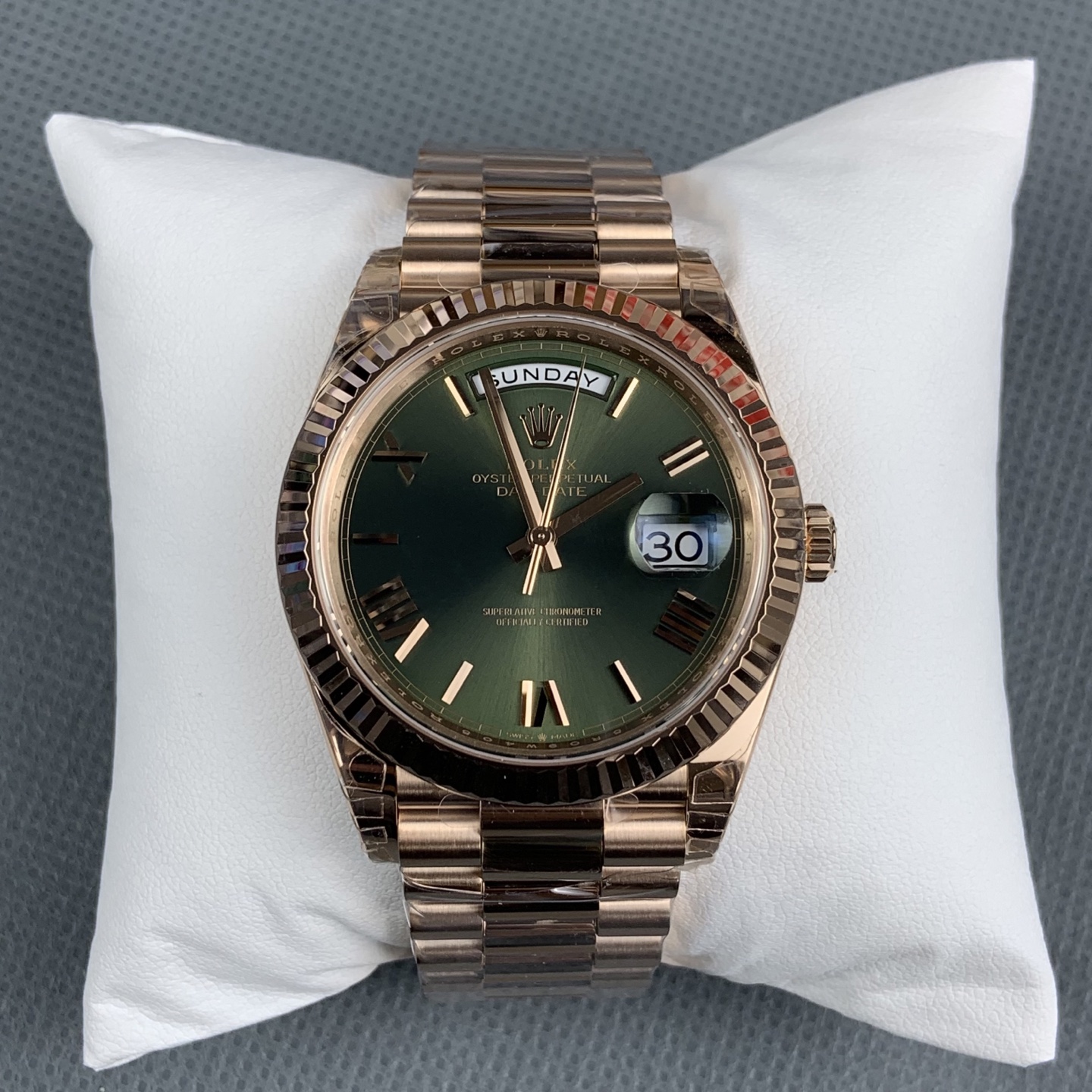 NO:641450,VS Rose Gold Weekly Diary Olive Green Rome/40mm/Dandong,19860909VS 玫瑰金星期日志 橄榄绿罗马/40mm/丹东,,Watch