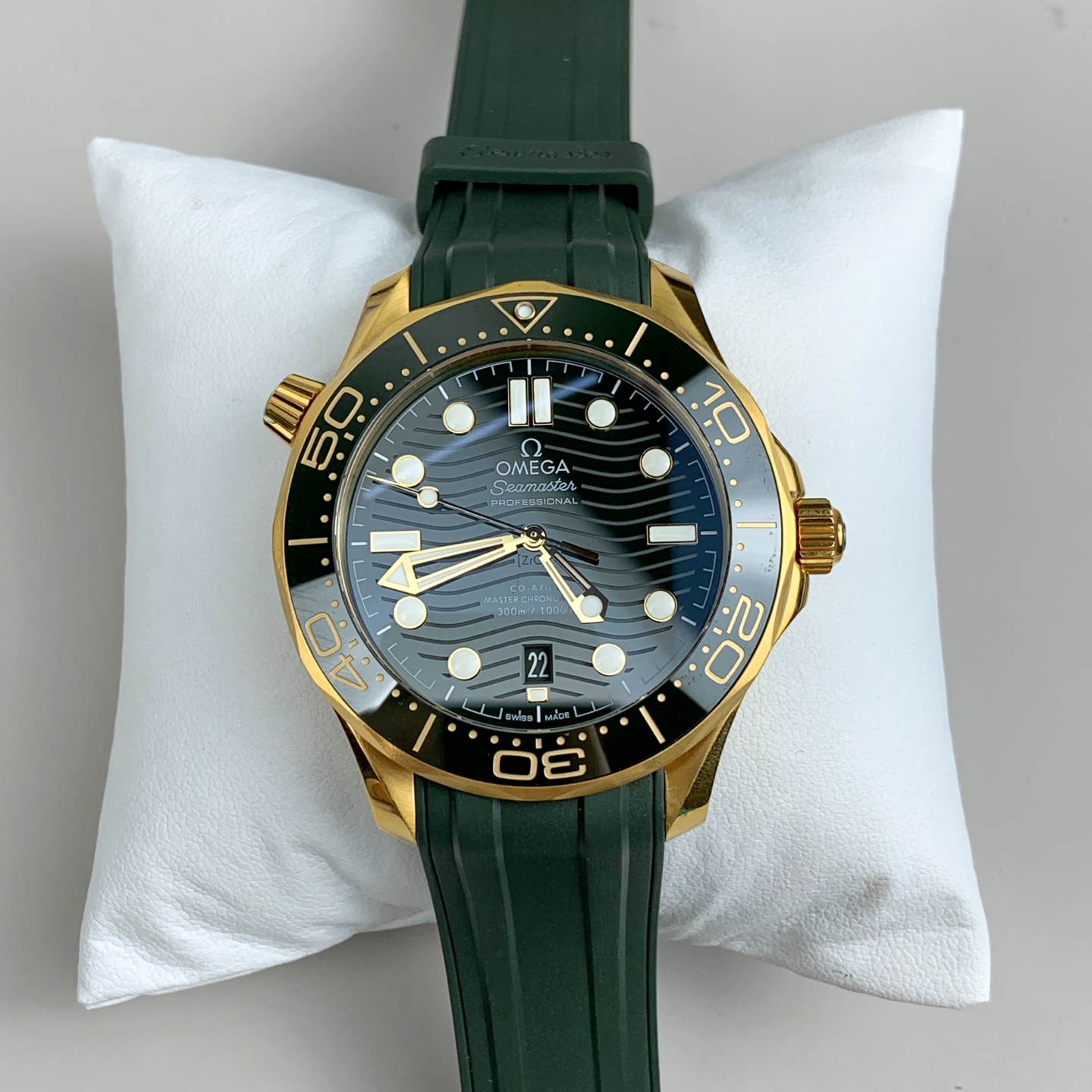 NO:641474,VS Haima/Green Gold Disk/42mm,19860909VS 海马/绿金盘/42mm,,Watch