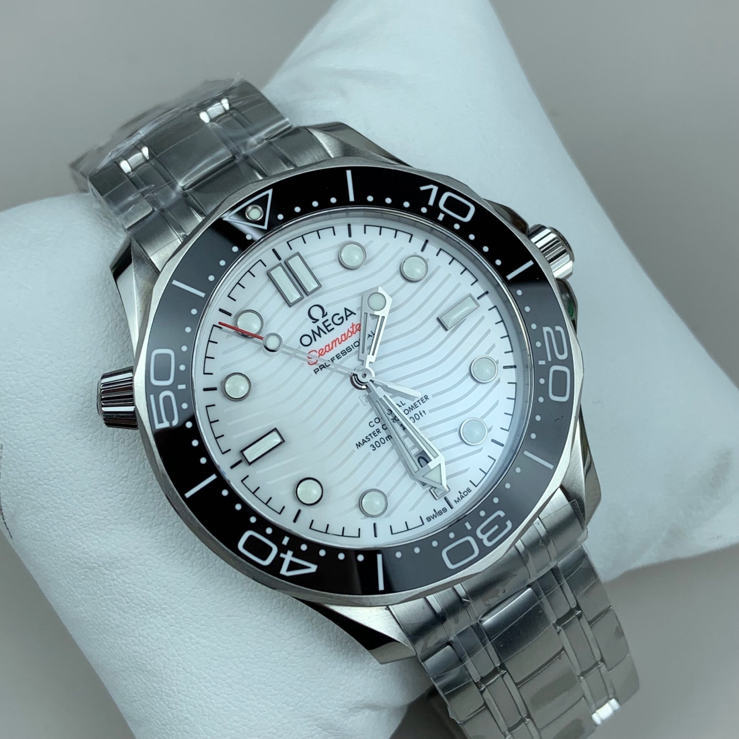 NO:670365,VS Haima/Panda Disk/V4 Version/Dandong All-in-one Computer,19860909VS 海马/熊猫盘/V4版/丹东一体机,,Watch