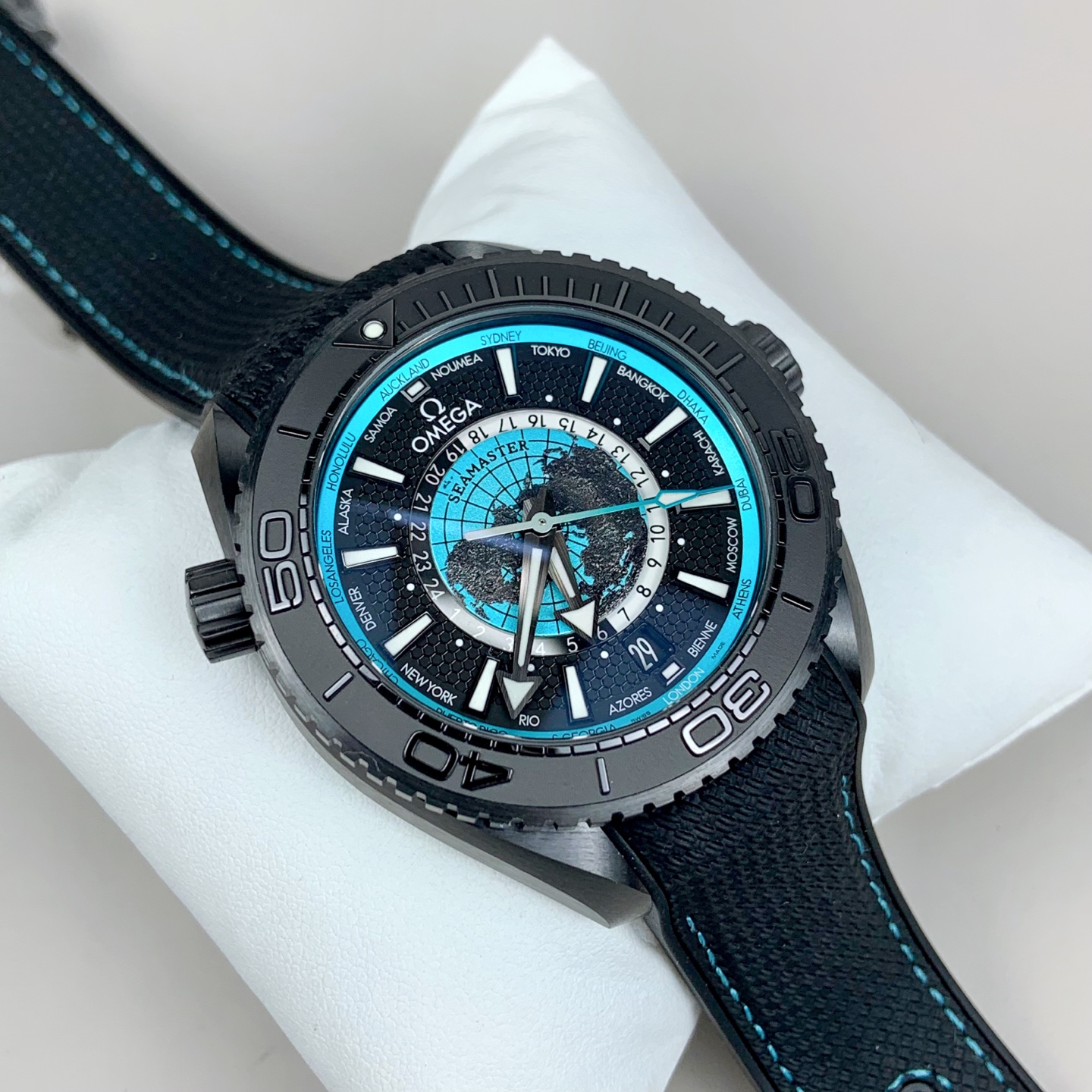 NO:670423,VS Seamaster World Time/Ceramic Case/Tiffany Blue Map Dial/Integrated Movement,,tiffany19860909VS 海马世界时/陶瓷表壳/蒂芙尼蓝地图盘面/一体机芯,,tiffany,Watch