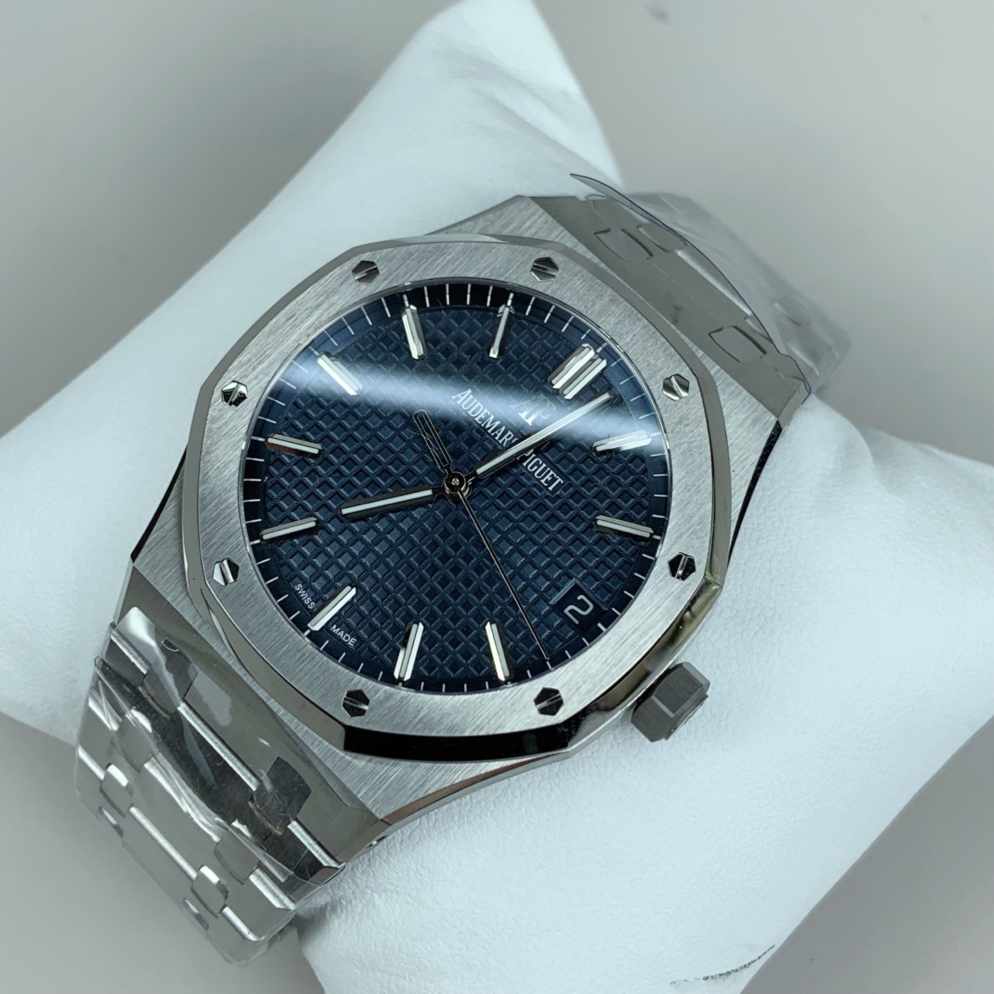 NO:687754,VS new product, Audemars Piguet/15500 blue plate/41mm/Dandong 4302 integrated movement/ceramic ball bearings, audemars19860909VS 新品,爱彼/15500蓝盘 /41mm /丹东4302一体机芯 /陶瓷滚珠轴承,,audemars,Watch