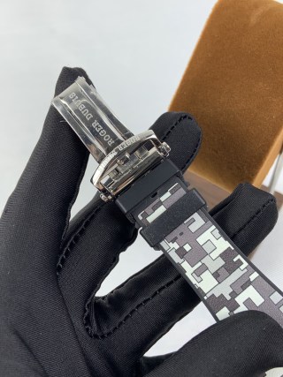 Roger Dubuis Excalibur Spider Pirelli detail 7