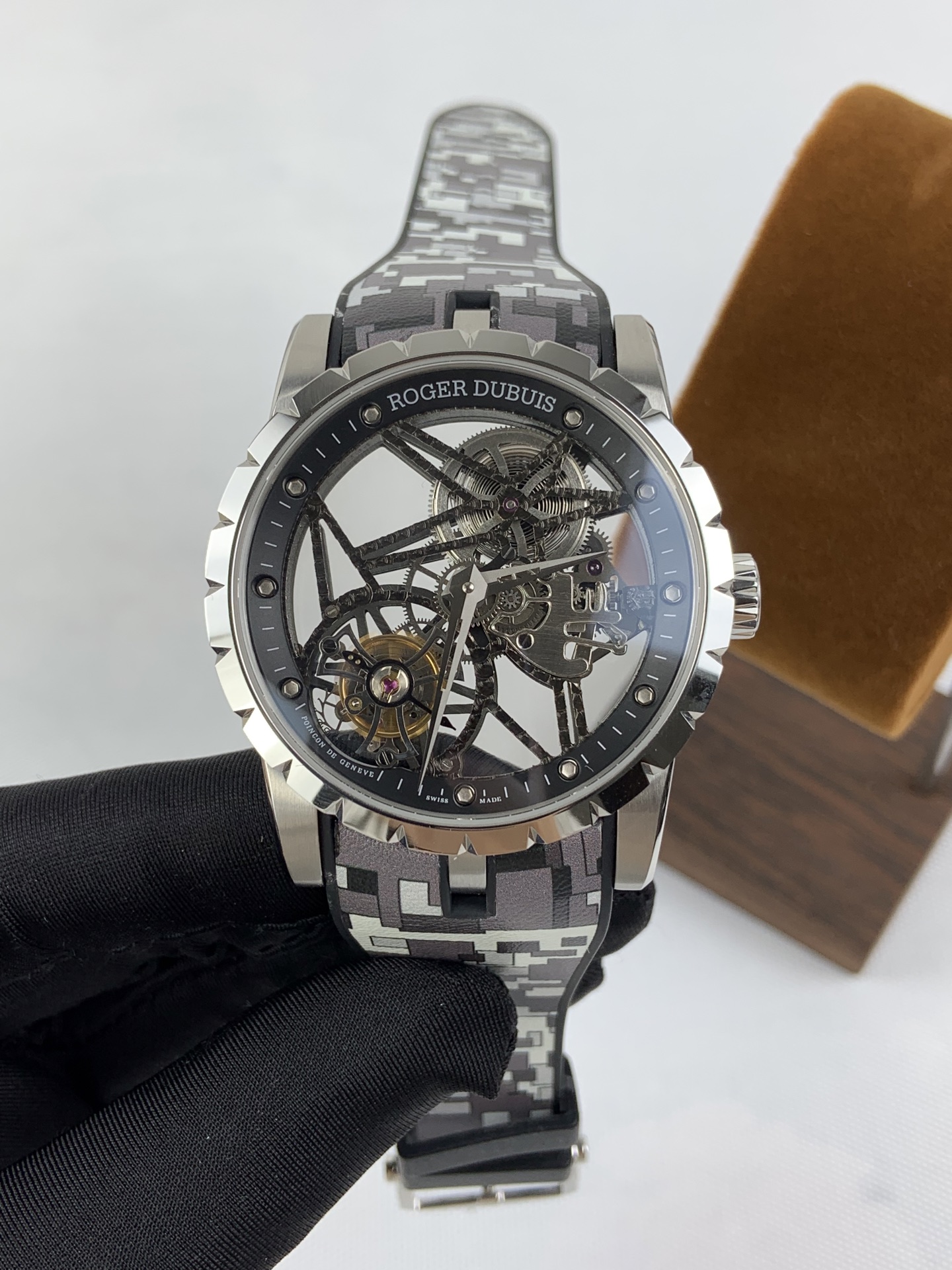 NO:821760,NEW/Bbr Roger Dubuis King Series/Latest v4 version/Skeleton Tourbillon,19860909NEW/Bbr 罗杰杜彼王者系列/最新v4版本/镂空陀飞轮,,Watch