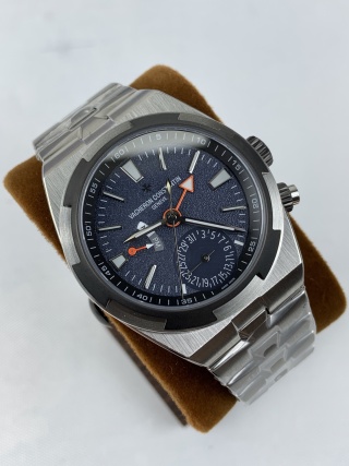 Vacheron Constantin Overseas Dual Time 7900V detail 2