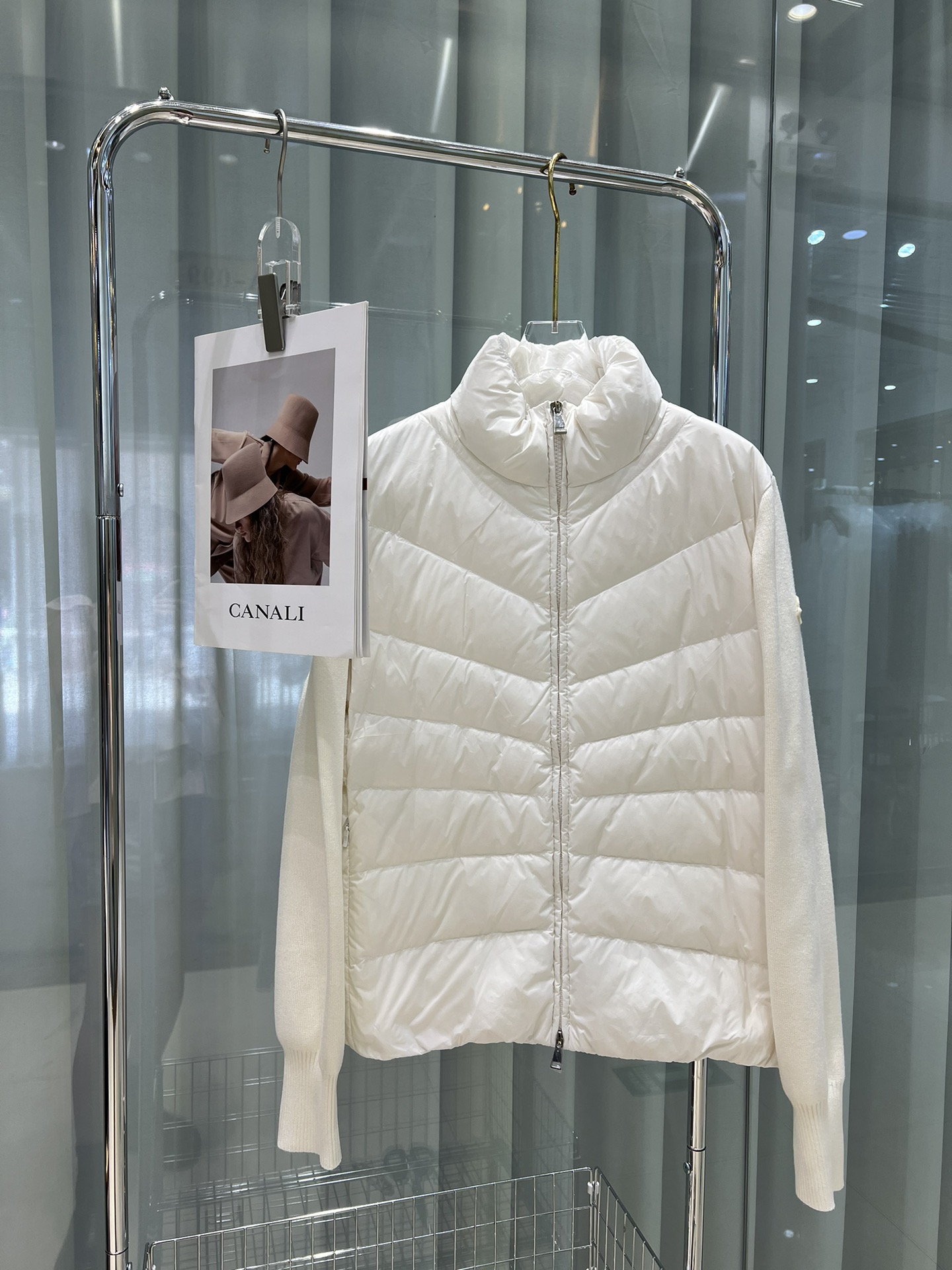 Moncler/Mengkou nuevo chaleco corto de mujer con cuello alto y tejido de punto combinado, plumón, invierno 2024, modelo…