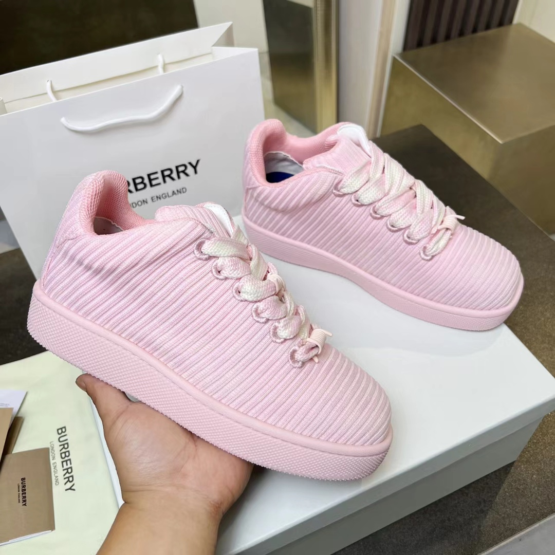 Burberry 2024 Italian Sneakers: Ballistic Nylon, Grid Pattern, Liner-Shaped Shoelaces, Bobley File Engraving. - 图片 1