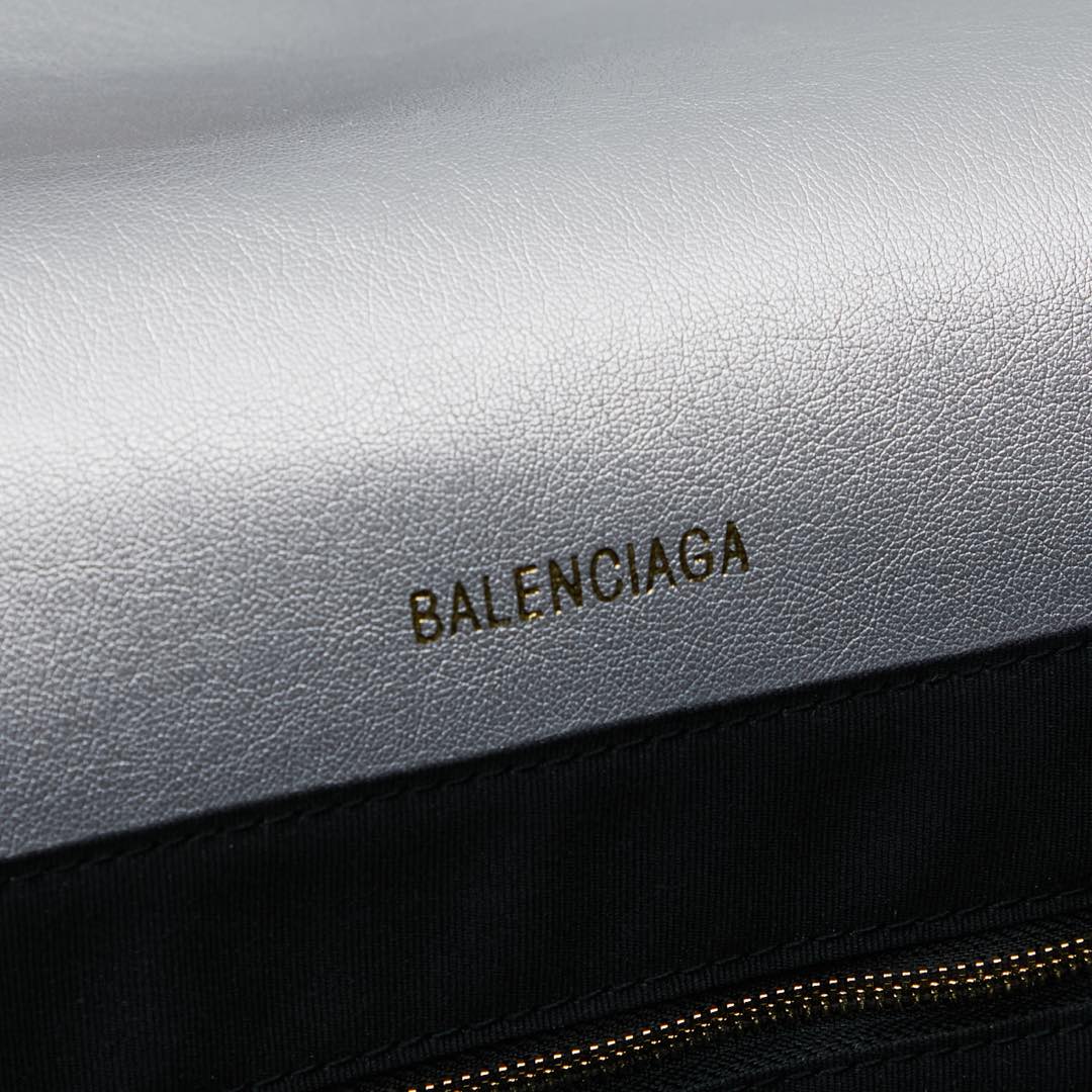 大号金扣。(配盒子)巴黎世家最新长手提沙漏包Balenciaga Hourglass Hourglass