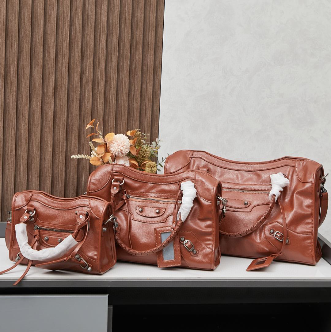 银扣大中小对比图