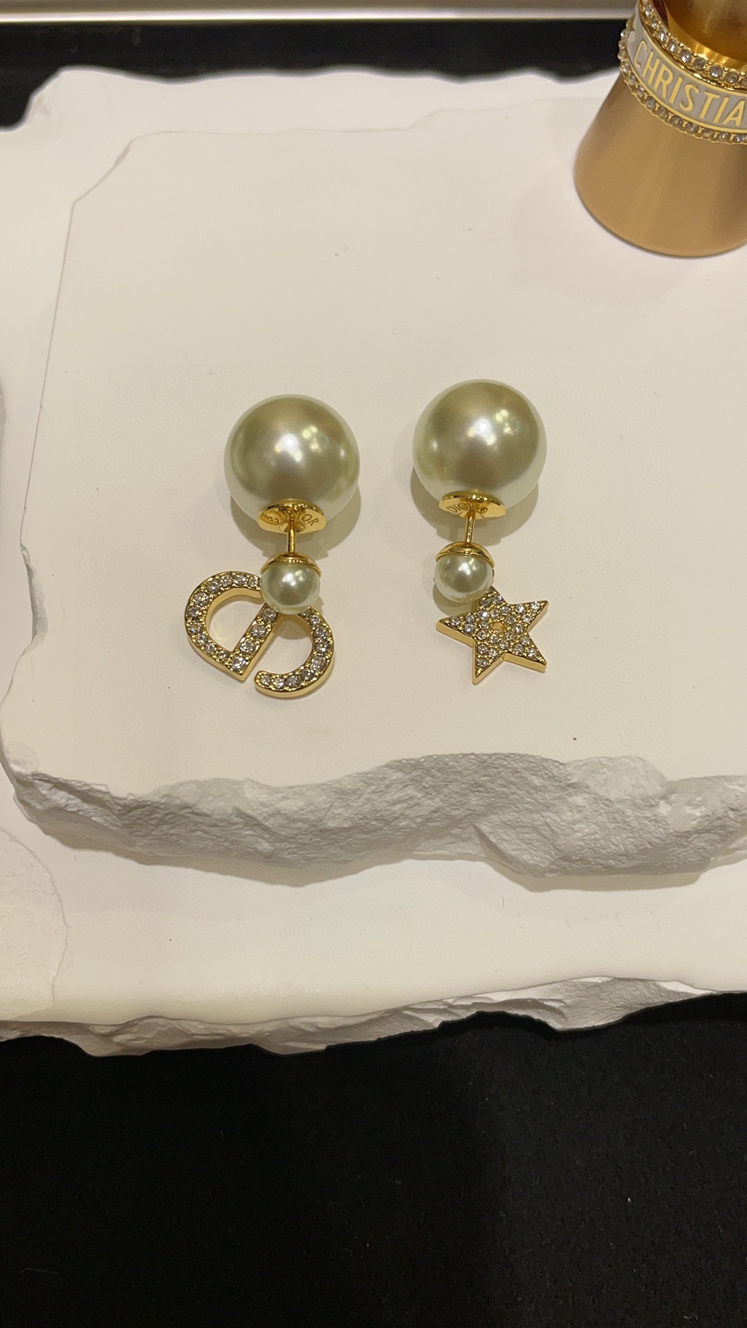 Dior Bijoux Boucle D’Oreille Jaune Serti de diamants Laiton