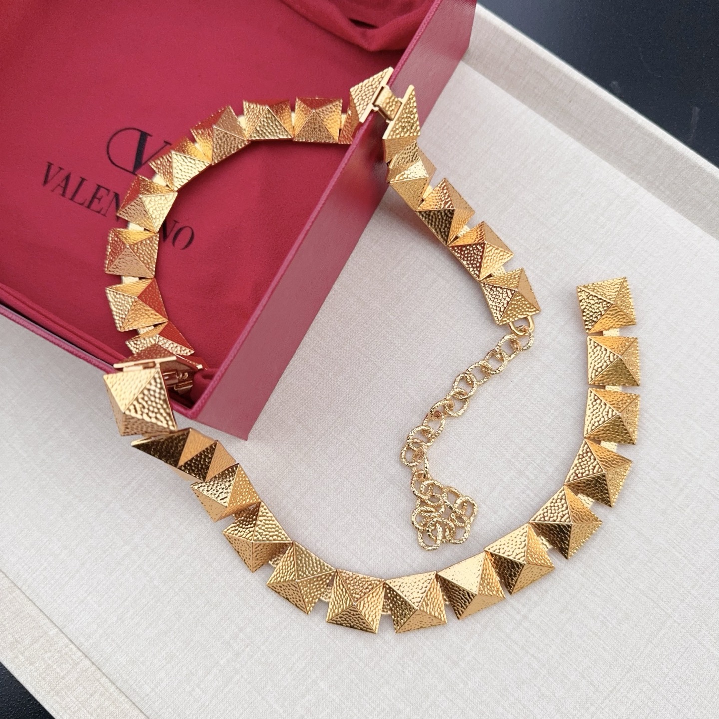 💥💥💥Valentino 华伦天奴 精工纯铜腰链，长度：均码