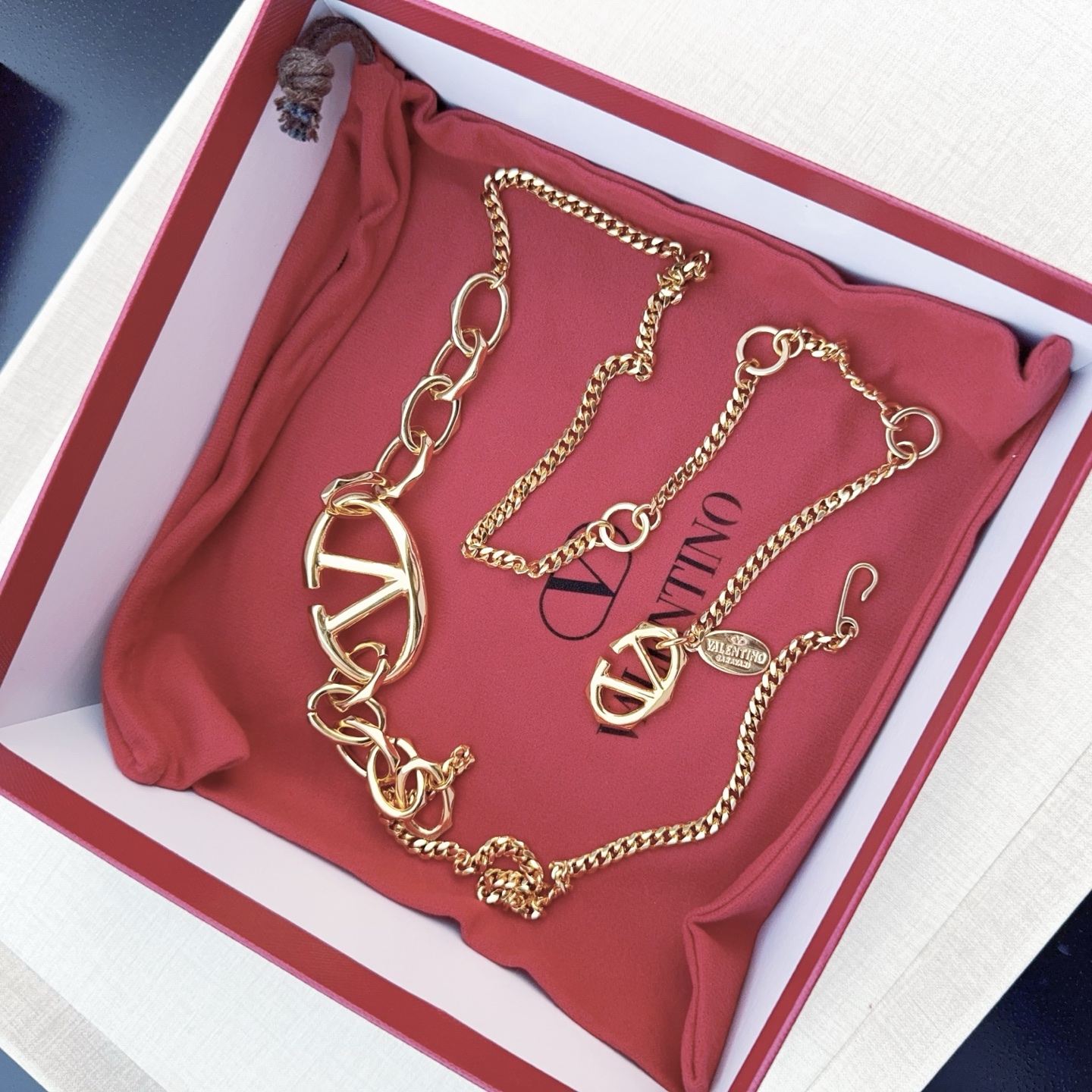 💥💥💥Valentino 华伦天奴 精工纯铜腰链，长度：均码