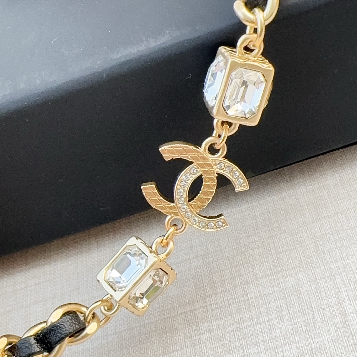 💥💥💥CHANEL 香奈儿 纯铜腰链配白水晶，长度：均码