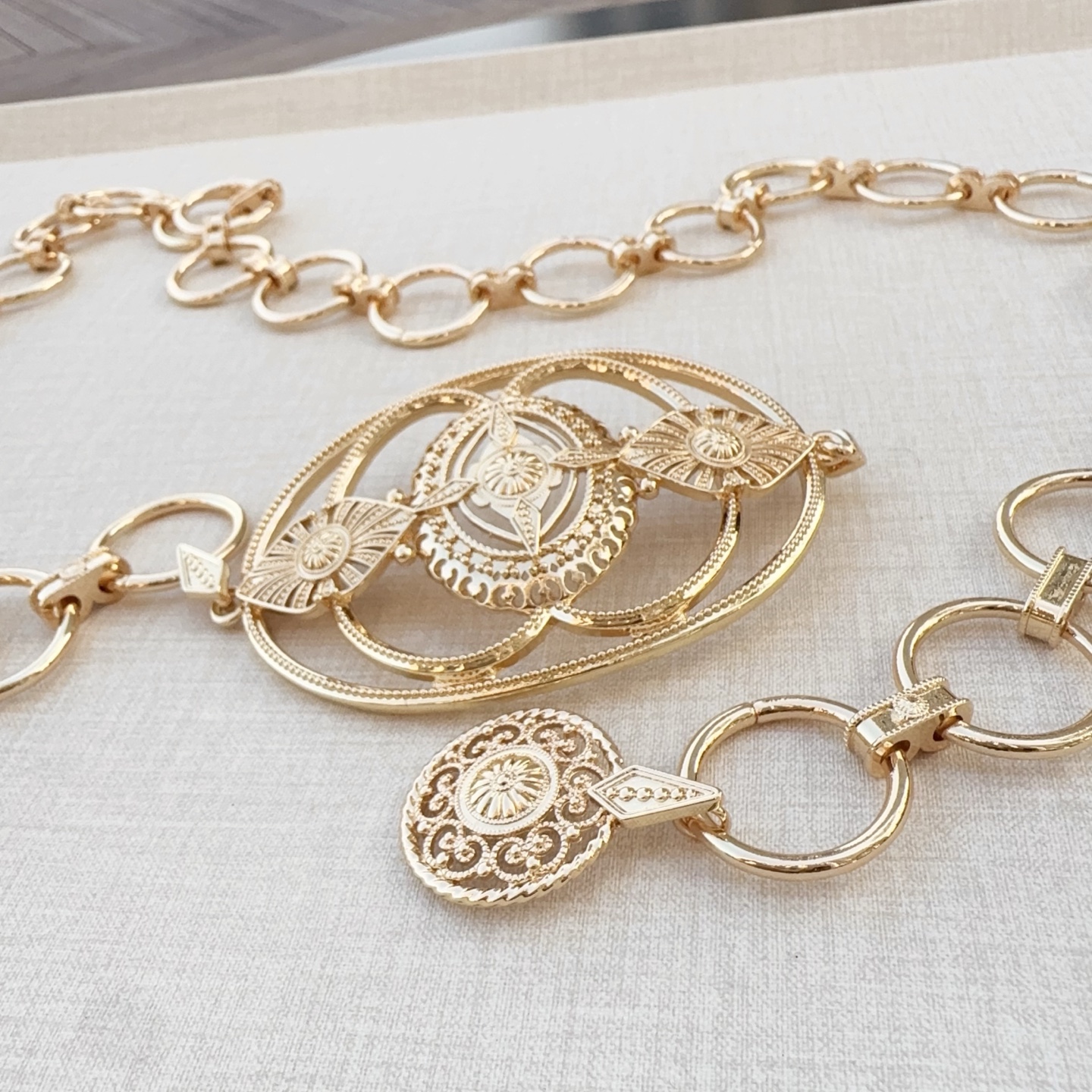 💥💥💥CHLOE 克洛伊 纯铜精品腰链、长度：均码