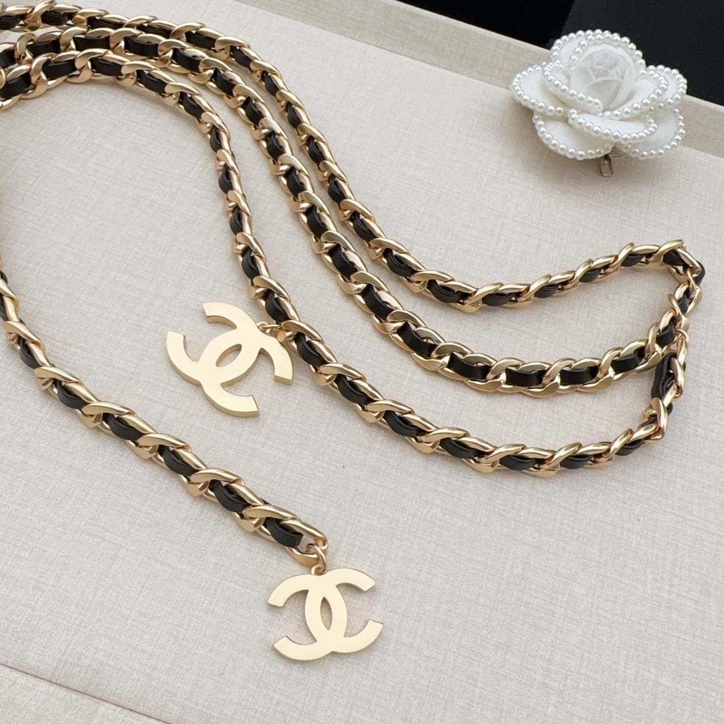 💥💥💥CHANEL 香奈儿、纯铜编织牛皮腰链、经典优雅、时尚百搭，长度：均码，