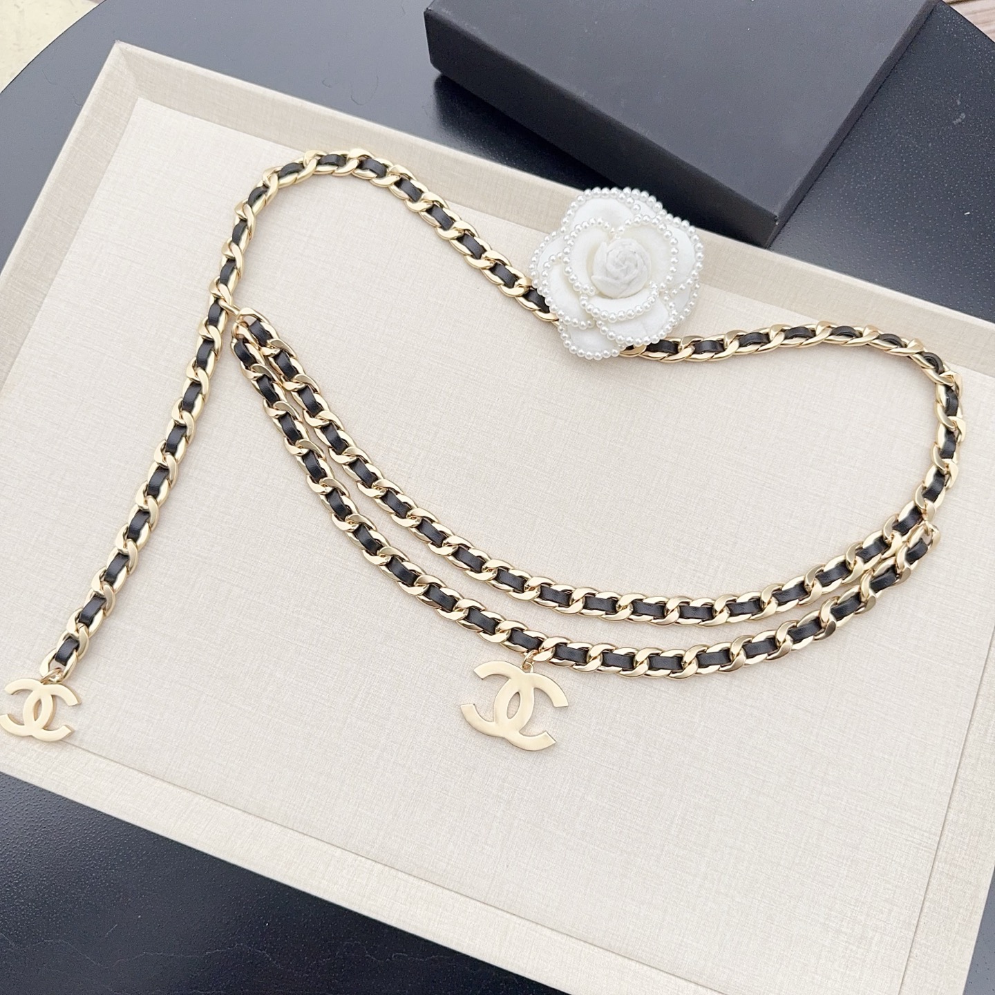 💥💥💥CHANEL 香奈儿、纯铜编织牛皮腰链、经典优雅、时尚百搭，长度：均码，