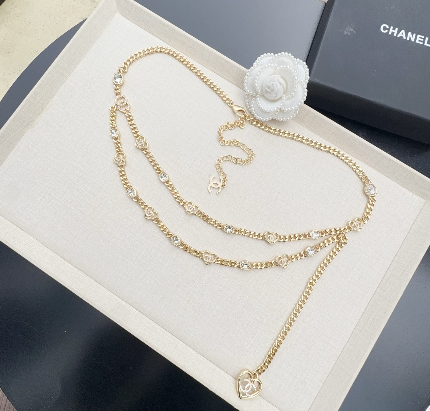 💥💥💥CHANEL 香奈儿 水晶配纯铜腰链、长度：均码，