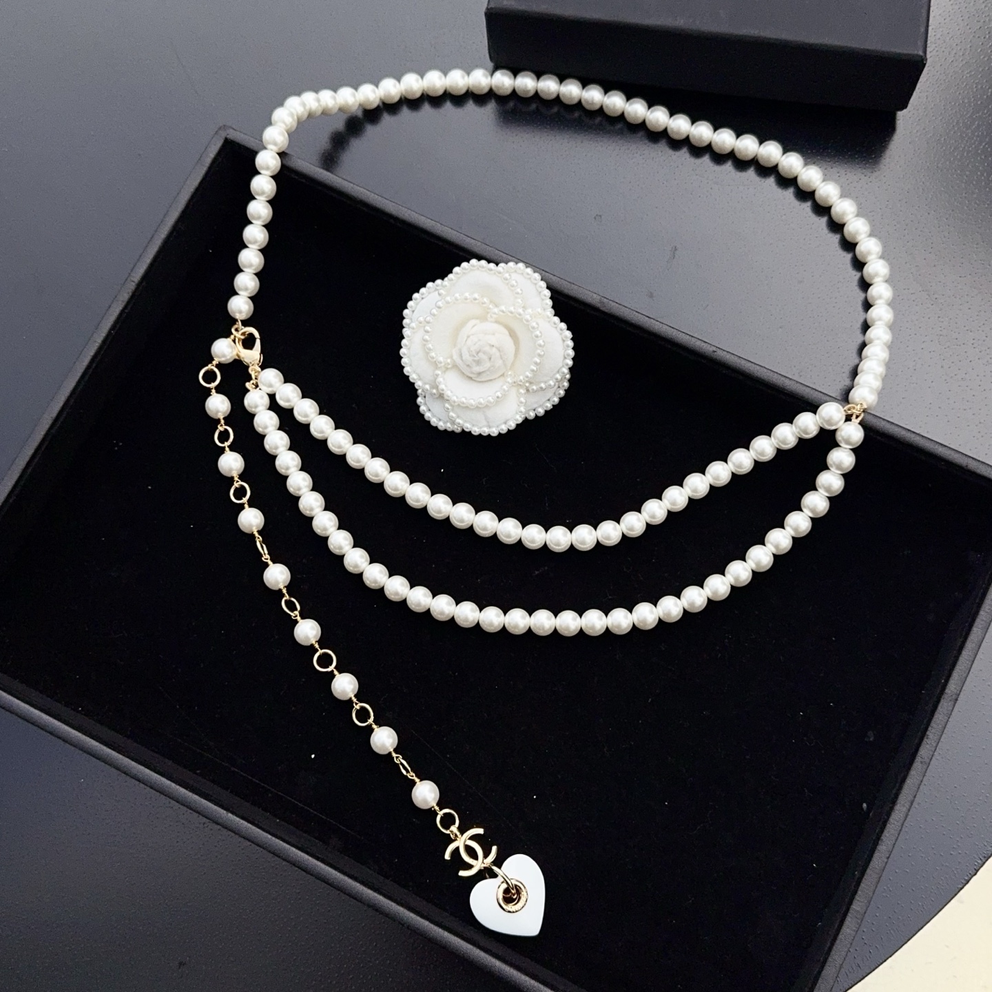 💥💥💥CHANEL 香奈儿 珍珠配纯铜腰链、长度：均码，