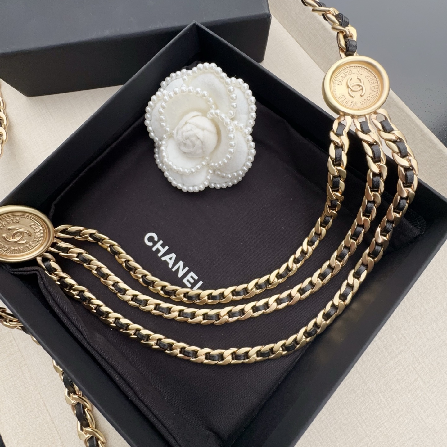 💥💥💥CHANEL 香奈儿、纯铜编织牛皮腰链、经典优雅、时尚百搭，长度：均码，